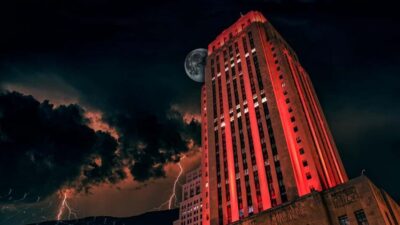 Kansas City: Wraiths & Whiskey Ghost Tour - Walking the Footsteps of Sinatra and Roosevelt