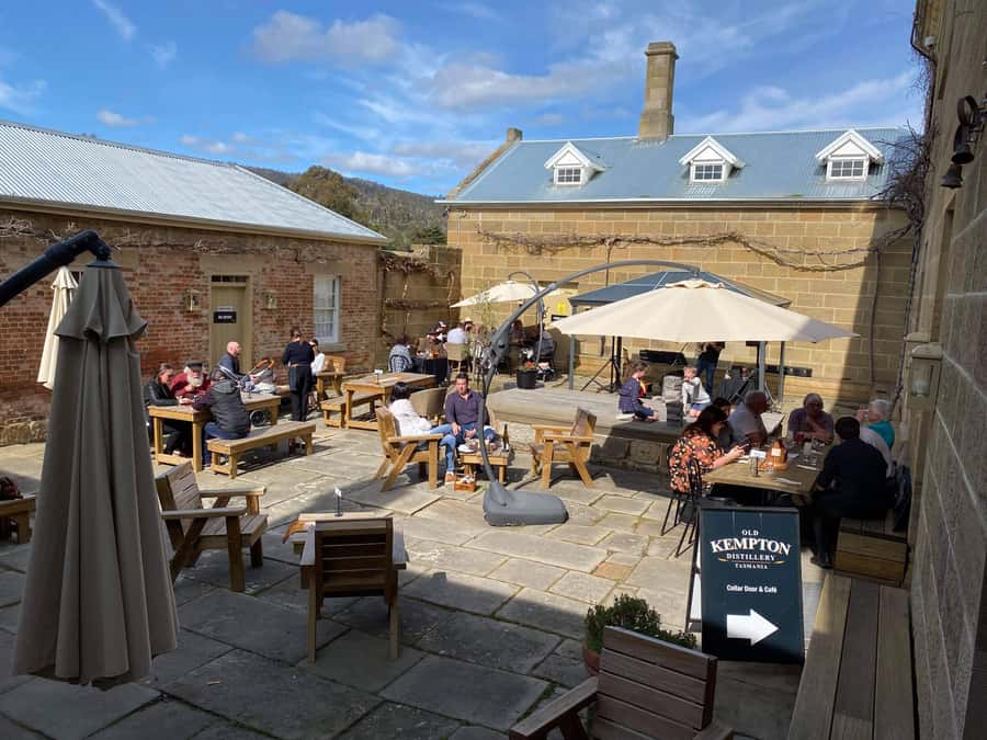 Kempton: Craft Distillery Tour with Whisky Tasting & Lunch - Where Dysart House sets the mood before you ever taste whisky