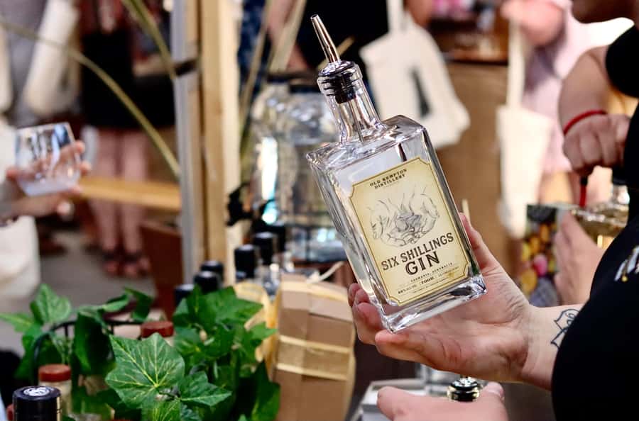 Kempton: Craft Distillery Tour with Whisky Tasting & Lunch - The 45-minute distillery tour: what you actually see behind the scenes