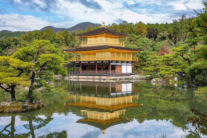 Kyoto Half Day Yamazaki Whisky Museum and Asahi Art Museum - Getting there and moving around: stations, shoes, and ID checks