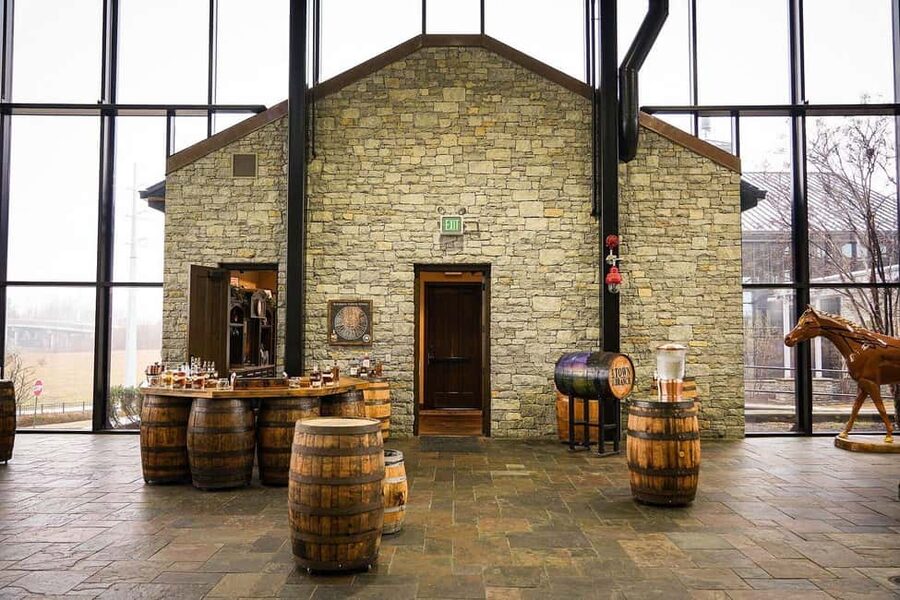 Lexington: Brewery and Distillery Campus Tour with Tastings - Lexington’s Beer-Bourbon Campus Tour: Why This 1-Hour Stop Works