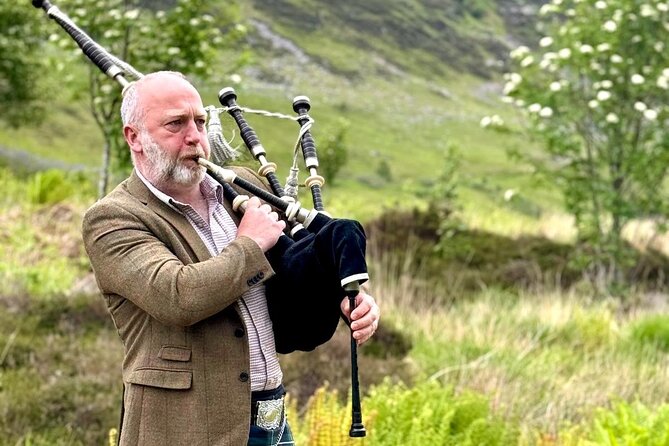 Loch Ness, Culloden, Clava and whisky/gin tour from Inverness. - Back in Inverness: River, Canal, Folklore, and Custom Tweaks