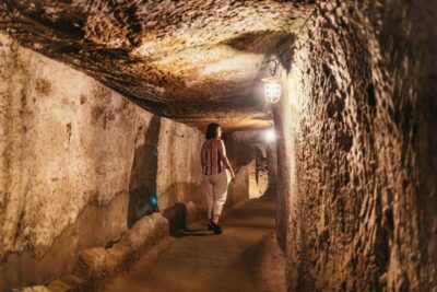 Naples: The Bourbon Tunnel Guided Tour with Entrance Ticket - From royal escape plan to WWII hospital: the tunnel’s timeline