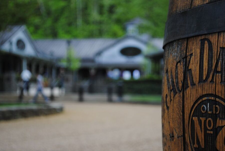 Nashville: Jack Daniel Distillery Day Trip with Tastings - Getting there: the 9:00AM meetup and smooth morning rhythm