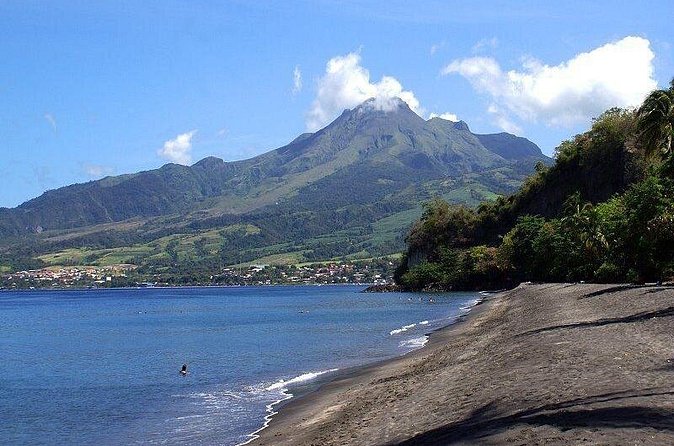 North Tour: rainforest, rum distillery, black sand beach etc - Food, comfort, and the included snacks you’ll actually want