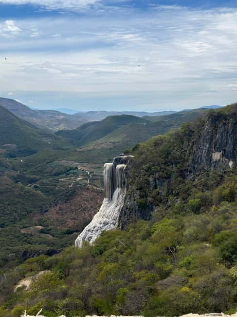 Oaxaca: Hierve el Agua & Mezcal Distillery Small-Group Tour - Start at Jardín Etnobotánico: how the morning sets the tone