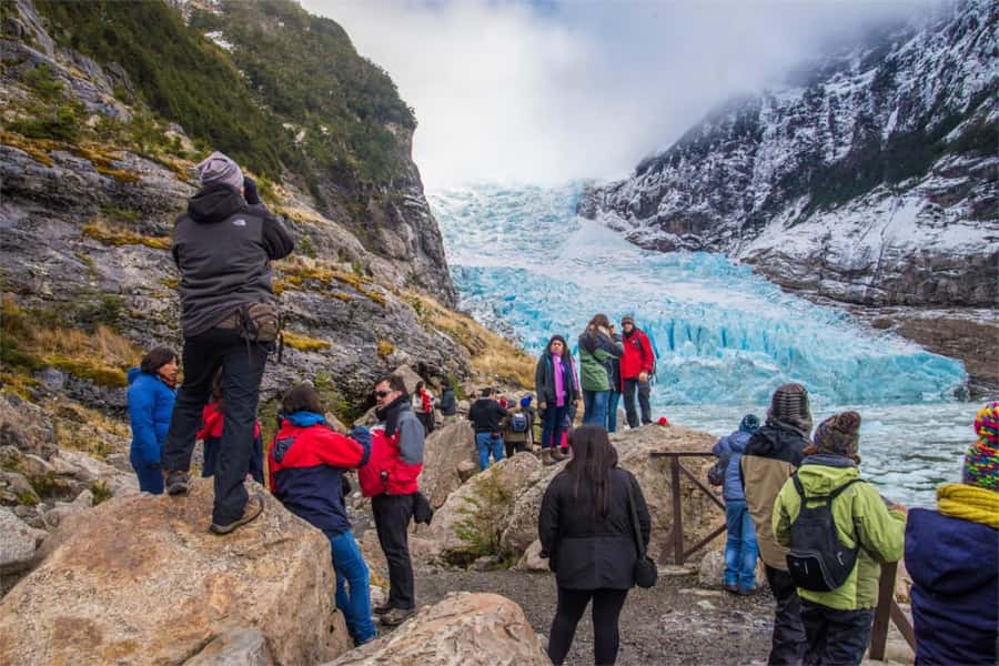 P. Natales: Balmaceda & Serrano Glaciers with Lunch & Whisky - Balmaceda Glacier: the first major view from the boat