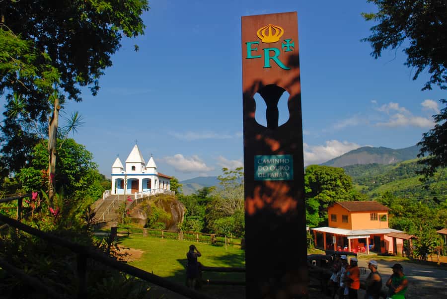 Paraty: Jungle Waterfalls and Cachaça Distillery Jeep Tour - Tobogã rock-slide: the adrenaline moment (and the comedy factor)