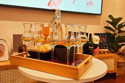 Penang Whisky Tasting Masterclass & Specialty Bar Experience - The 2-hour flow: cocktail, instruction, then tasting decisions