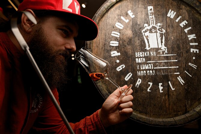 Polish Spirits tasting in Gdańsk Craft Distillery tawern - Pairings in the tasting board: where the food really earns its place