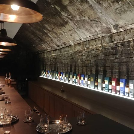 Private Highland Whisky Tour- Three distilleries - From Edinburgh - Pickup from Malones in Edinburgh: the day’s “easy mode”