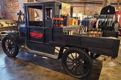 Private Louisville Bourbon Trail Transportation - Old Fo & More - How the day starts at 21c Museum Hotel (and why the timing matters)
