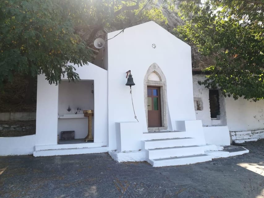 Safari: Juhtas mount,raki and wine distillery,explore crete - Stironas lunch, wine tasting, and a bit of shopping