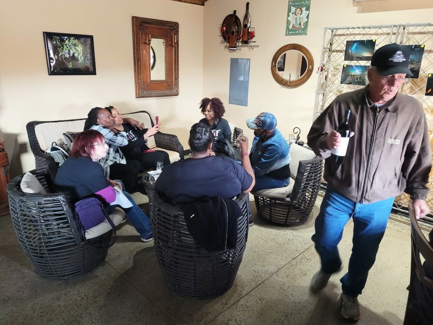 Scenic Desert Wine, Distillery Tastings/Brewery/RT66 & Lunch - Lunch at Black Bridge Brewery with Siren’s Cafe food