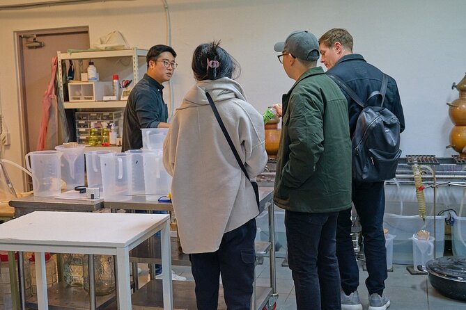 Soju Tasting at Distillery - story of 3 pigs - The tasting flight: 7+ pours, including 45%+ premium soju