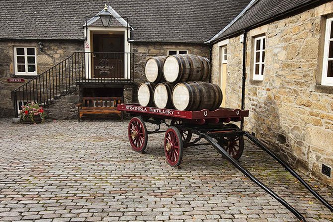 Speyside Whisky Trail Day Tour from Aberdeen Including Admissions - The coach, the pace, and what “small group” feels like