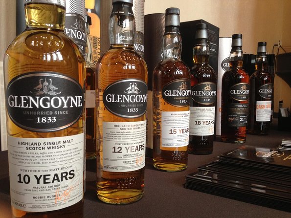 Stirling Castle and Whisky Very Small Group Tour from Edinburgh - Loch Lomond: the short walk that turns into a highlight