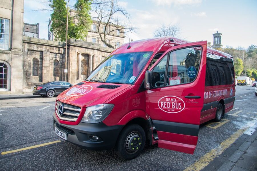 Stirling Castle, Highland Lochs & Whisky Tour from Edinburgh - Lunch by Bonnie Banks and the boat-or-walk decision