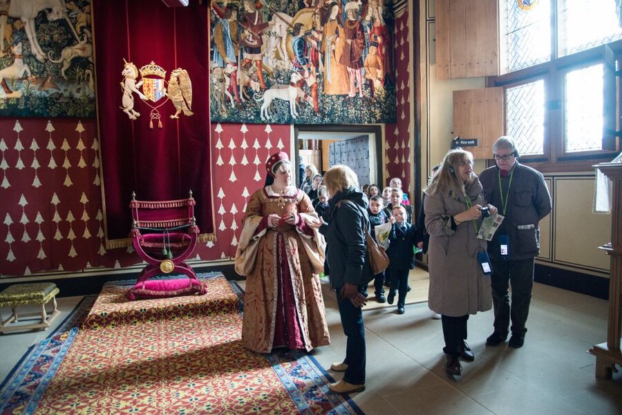 Stirling Castle, Highland Lochs & Whisky Tour from Edinburgh - Small-group comfort on a Mercedes mini-coach