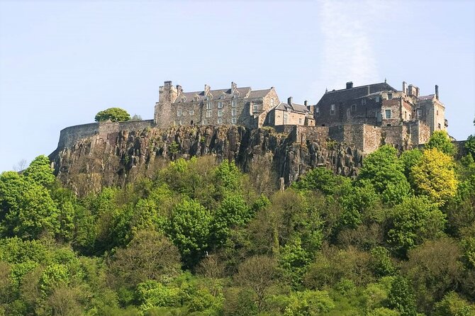 Stirling Castle, Loch Lomond Walk & Whisky Distillery Tour from Glasgow - Getting around: an air-conditioned minibus with a real plan
