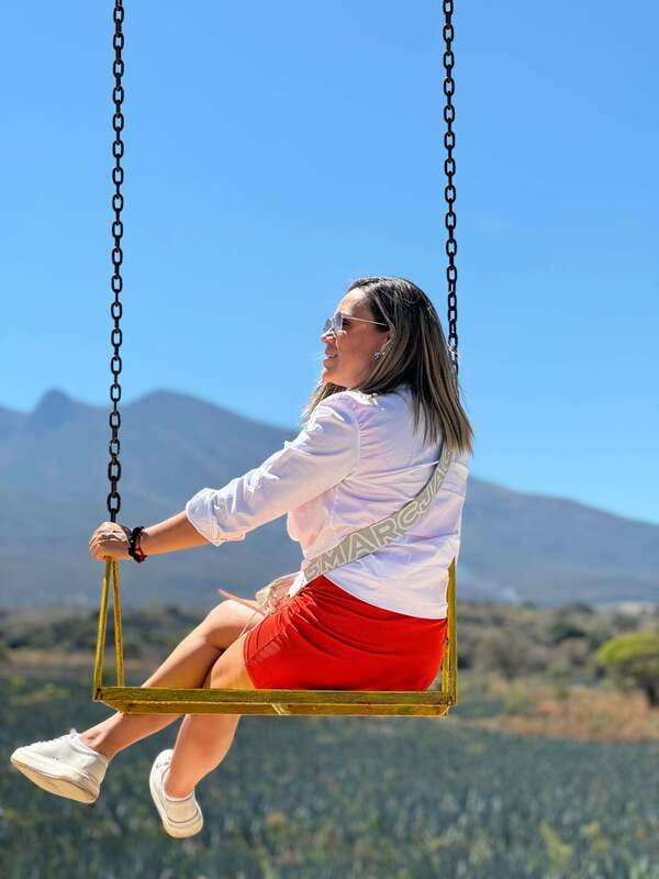 Tequila: Town and Distillery Guided Tour with Tastings - Tequila Swing: The Agave-Field Break You’ll Remember