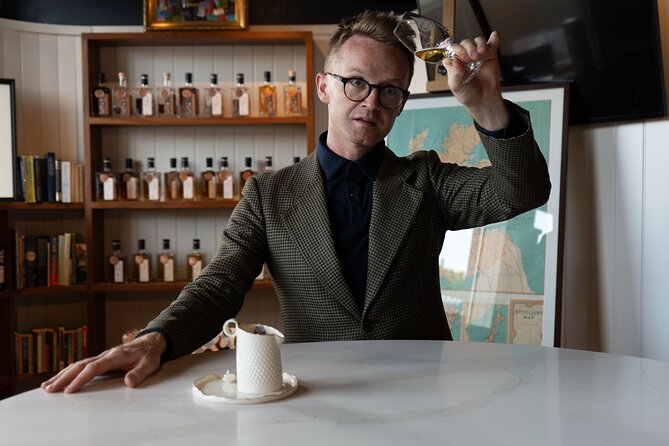The Single Cask Whiskey Experience - What Happens During the Hour (And Why It Works)