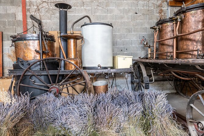 Tour Guide of an Essential Oil Distillery in the Drôme - Stop 3 producers’ shop: buy with a plan, not a whim