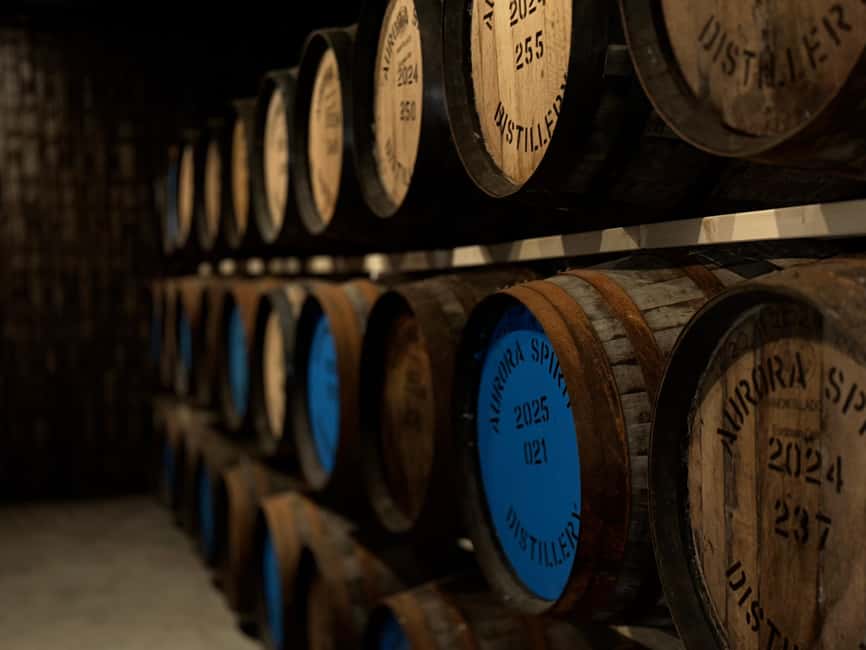 Tromsø: Local Whisky Tasting Experience - Tromsø warehouse tasting: from Tromso Swingklubb to the red-garage meeting point