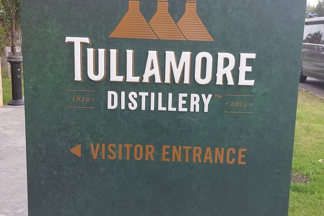 Tullamore Distillery, Athlone and Clonmacnoise from Galway - Tullamore D.E.W: Irish coffee first, then a proper whiskey tour