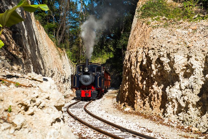 Victorian Steam (Long) Railway Journey+Great House & Distillery - Onboard for the long ride: what the train feels like