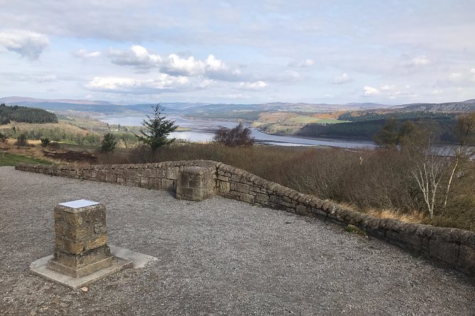 VIP Highland Whisky Experience from Invergordon - Dornoch hour: lunch choices and a whisky bar you can target