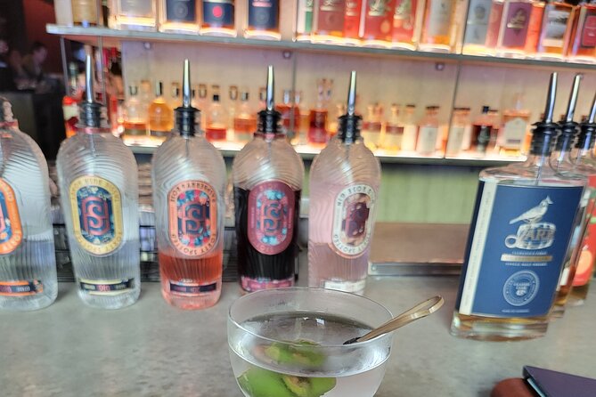 Wine, Gin & Whisky Tour - Hobart & SE Tasmania - 7K Distillery gin tasting: learning by tasting, not a lecture