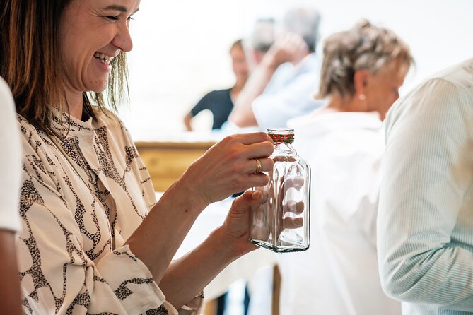 Wittenburg: Elephant Gin's Distillery Tour near Hamburg - Africa Virtual Reality experience: a bonus for the curious